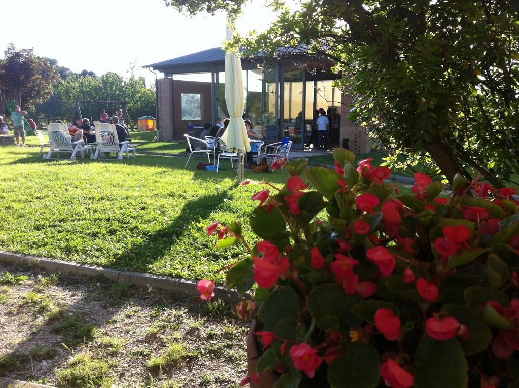 Agriturismo Accipicchia アンコーナ エクステリア 写真